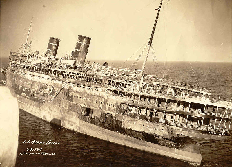 800px-Steamship_Morro_Castle_Burned_out_hulk.jpg
