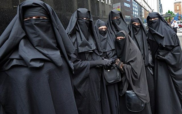 BURKAS.jpg