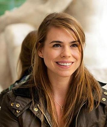 Billie-Piper-doctor-who-33478876-355-421.jpg