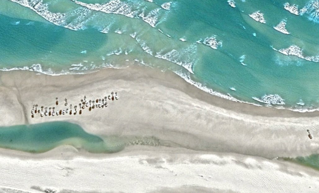 Orchid_Beach.jpg