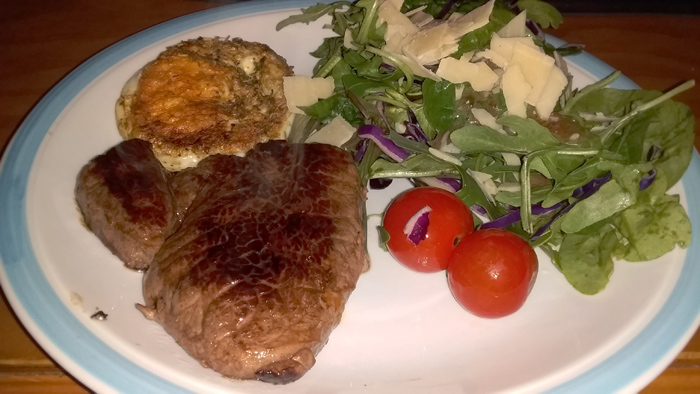 Steak_and_salad_9_12_22_.jpg