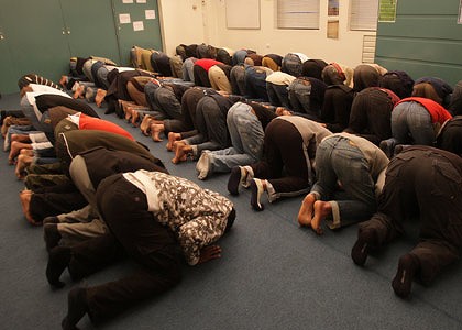 muslim-prayer-420x0.jpg